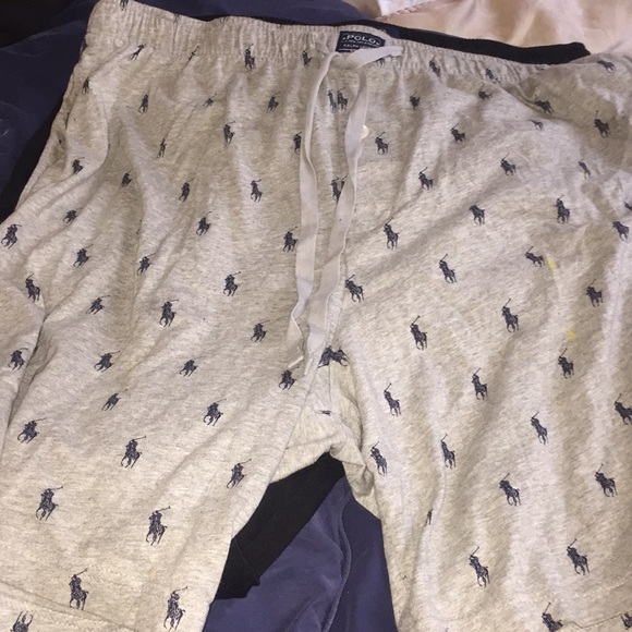 4 different Men polo shorts never worn. - Picture 3 of 5